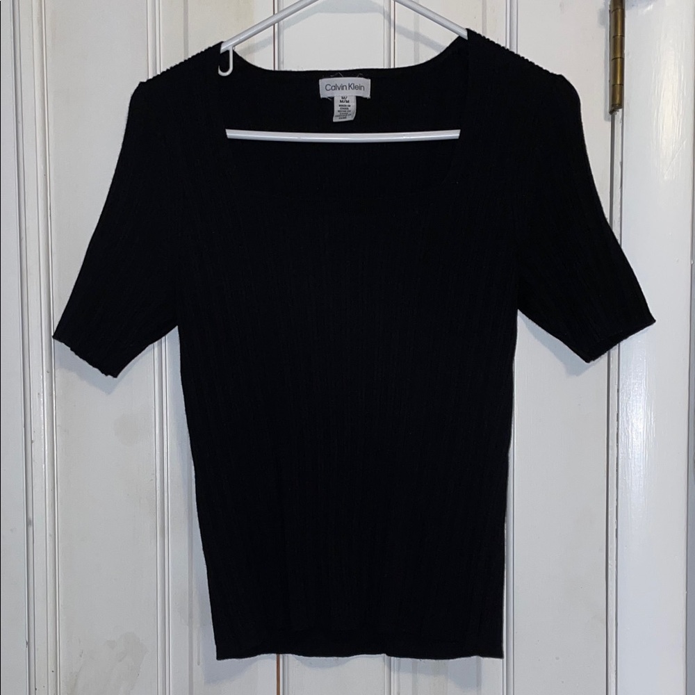 Calvin Klein Elegant Black Short Sleeve Top